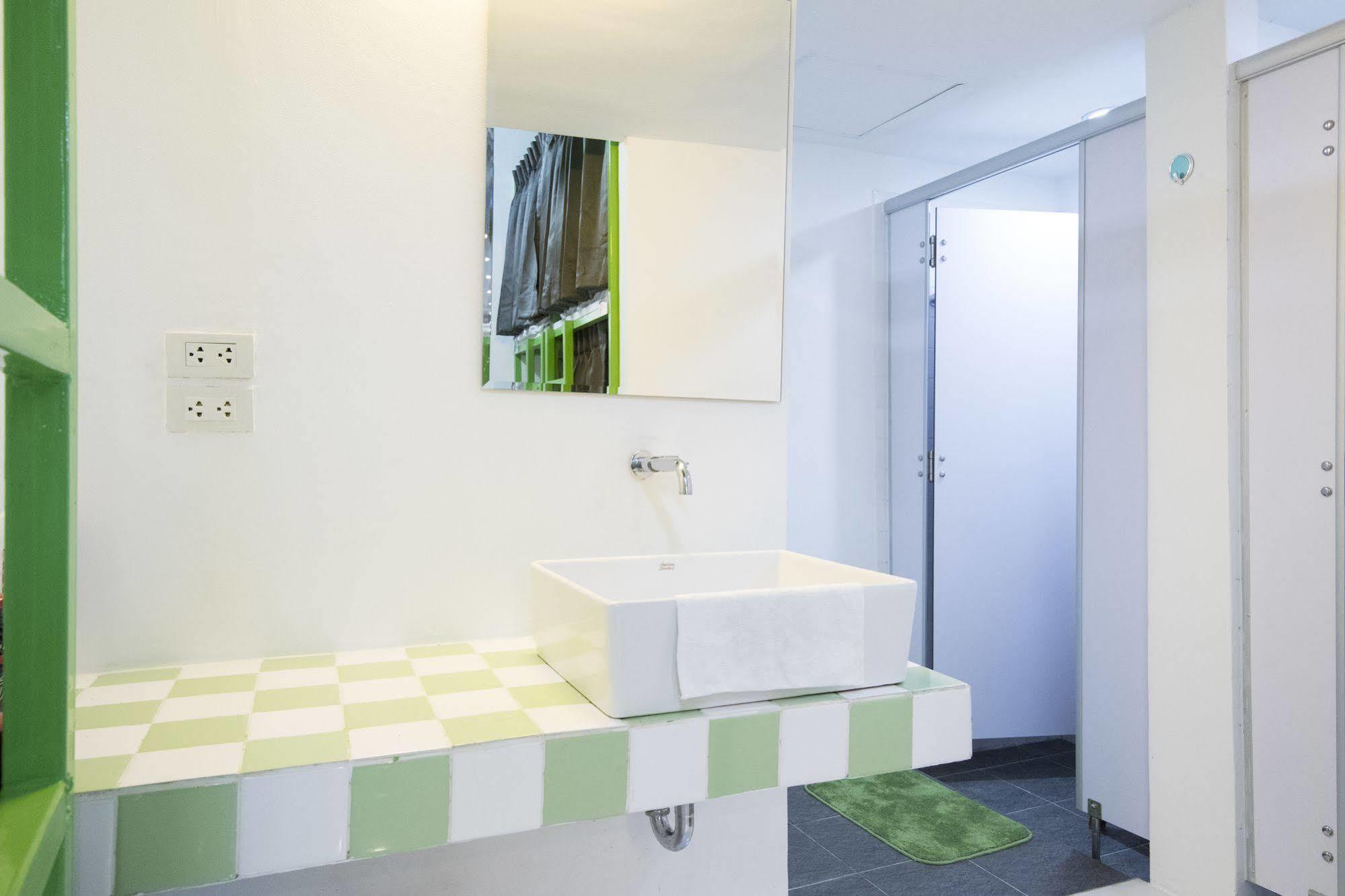Pixellar Hostel Μπανγκόκ Εξωτερικό φωτογραφία