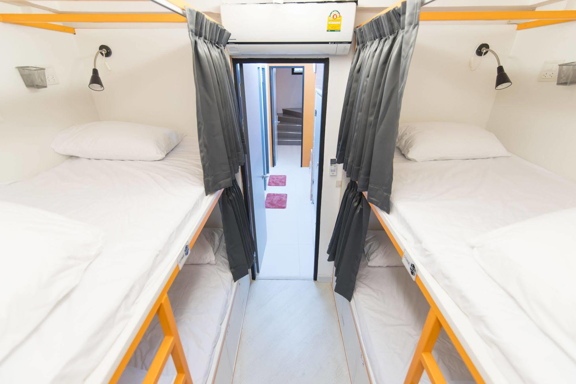 Pixellar Hostel Μπανγκόκ Εξωτερικό φωτογραφία