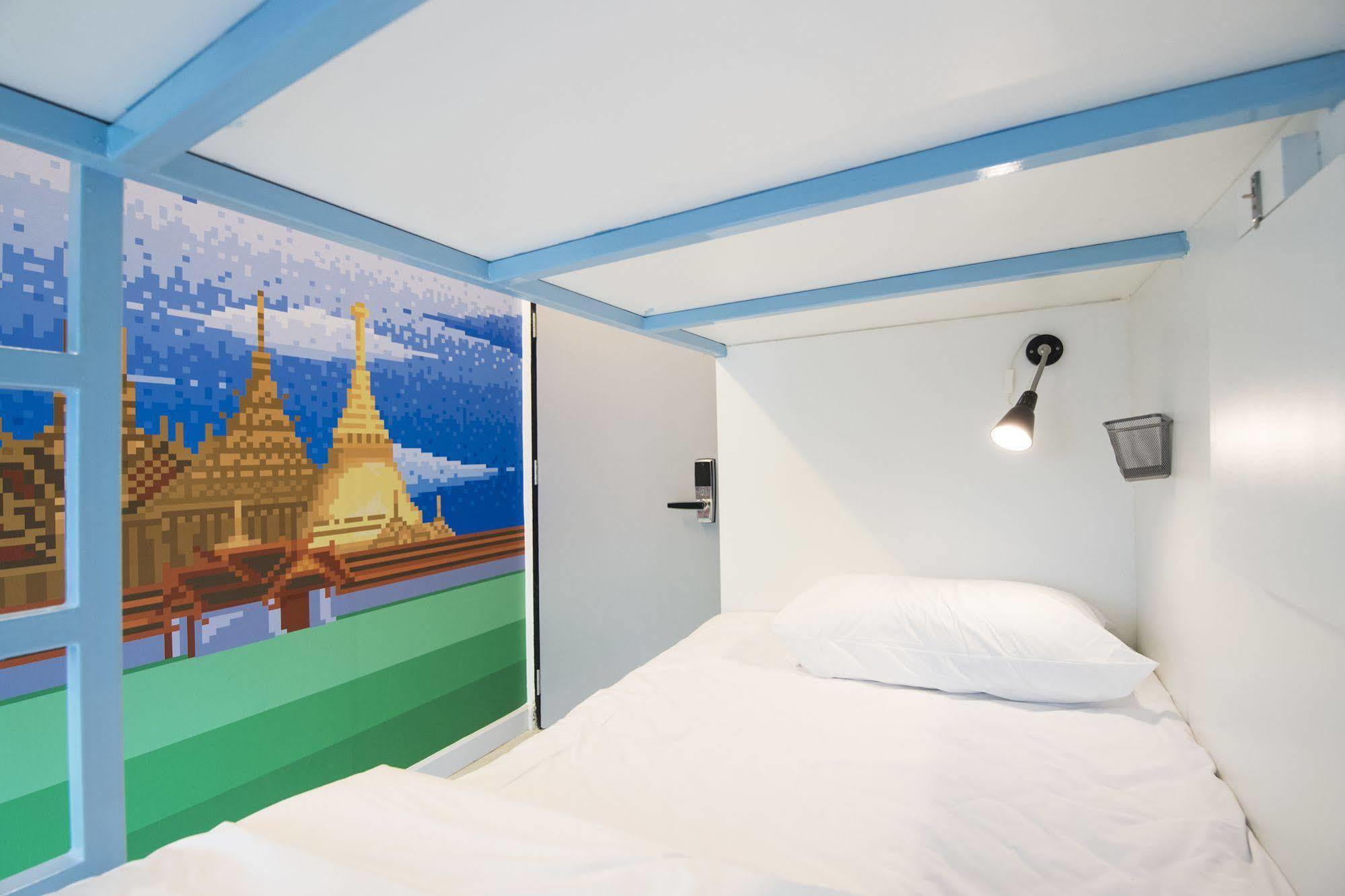 Pixellar Hostel Μπανγκόκ Εξωτερικό φωτογραφία